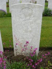 Etaples Military Cemetery - Kail, Walter John